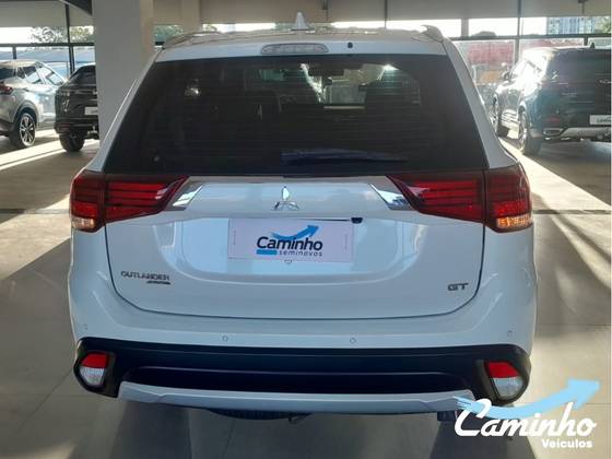 MITSUBISHI OUTLANDER 3.0 GT 4X4 V6 24V GASOLINA 4P AUTOMÁTICO